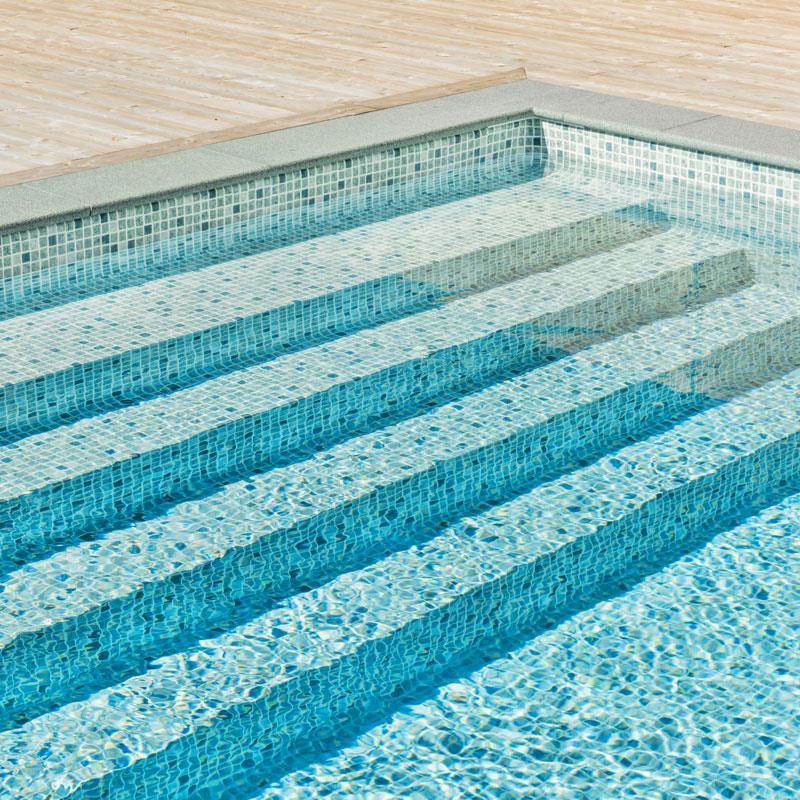 Pooltrappor och stegar